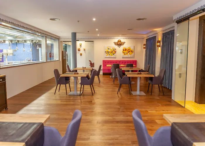 Курортний комплекс Europe Cortes Gl 5*